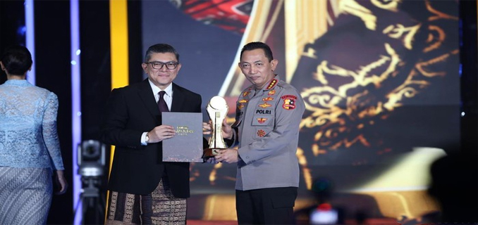 Potret Penerima Anugerah Pembangunan Politik, Hukum dan Demokrasi